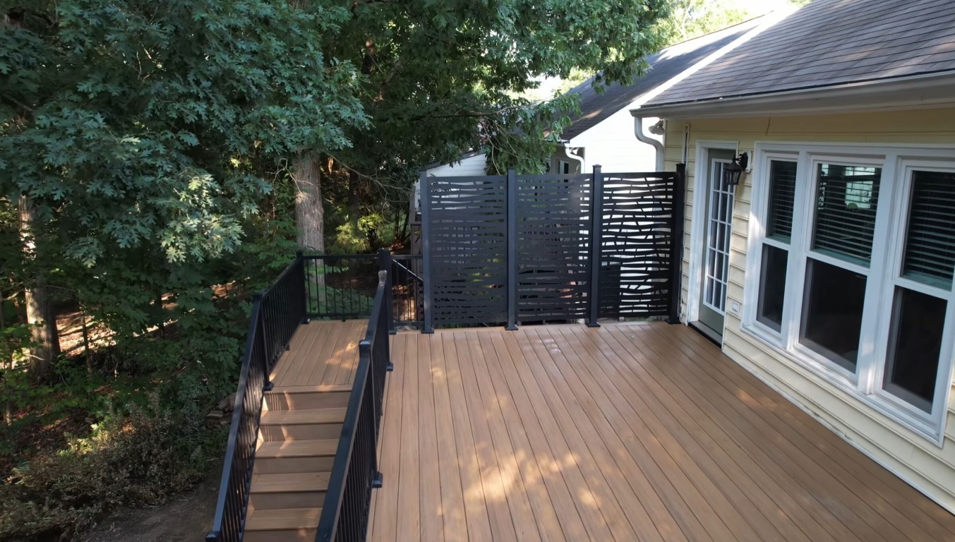 Low-maintenance composite deck with privacy screen in Ontario, CA